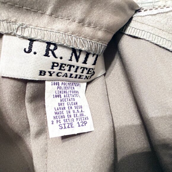 J.R. Nites by Caliendo 2-Piece Formal Skirt Suit Set – Size 12P – Silver Satin - Picture 9 of 9